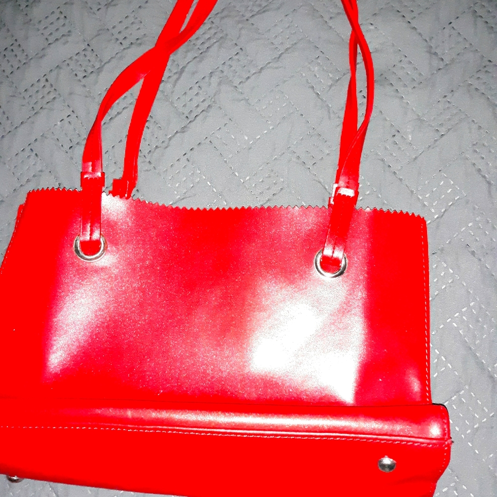 Red handbag with no name made in China